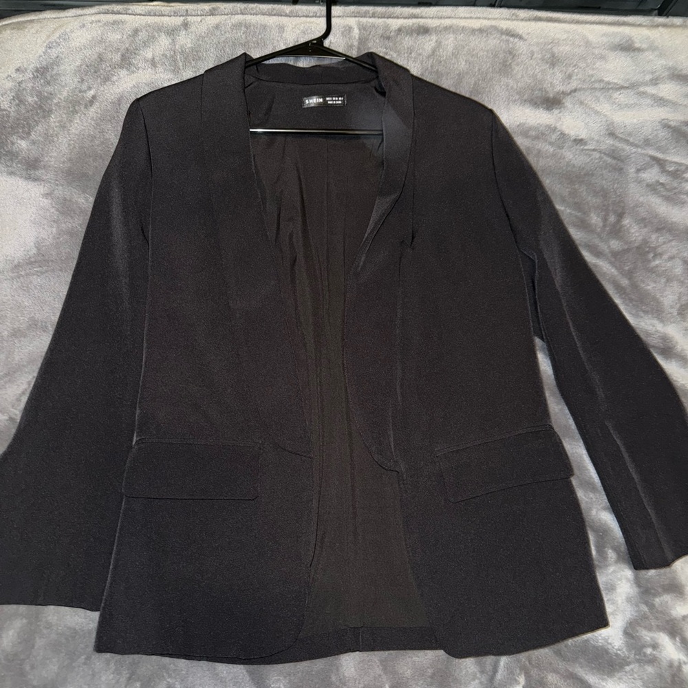 Women’s black blazer
